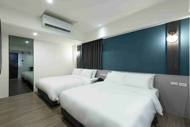 Standard Quadruple Room