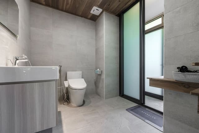 Deluxe Quadruple Room with Balcony