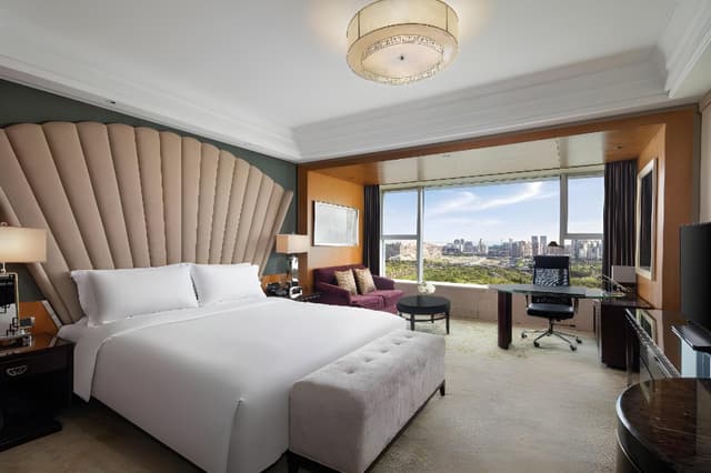 1 King Premium City View