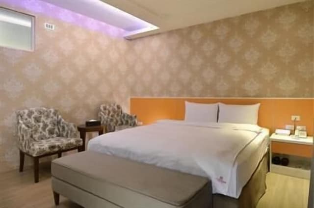 Standard Double Room, Bathtub, Mountain View