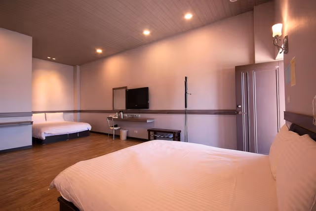 Family Room, Multiple Beds