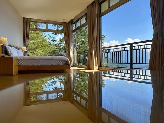 Premium Lake View