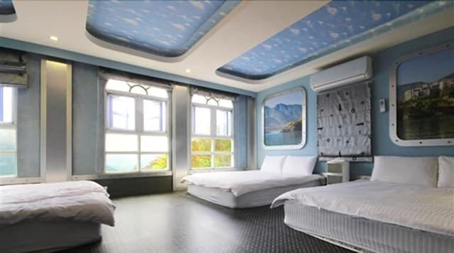Deluxe Room (6 persons)