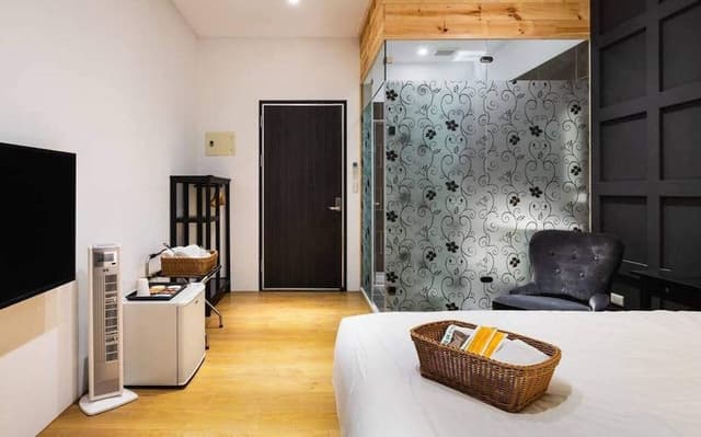 Deluxe Double or Twin Room