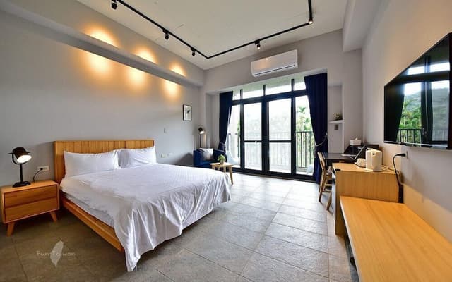 Standard Double Room, Garden View