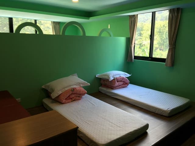 Elite Six-Person Room