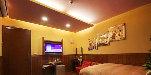 Elite Triple Room
