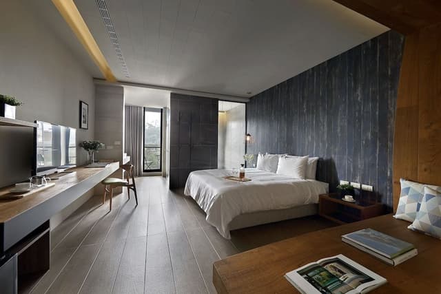 Deluxe Double Room, 1 Queen Bed, Balcony, Mountain View