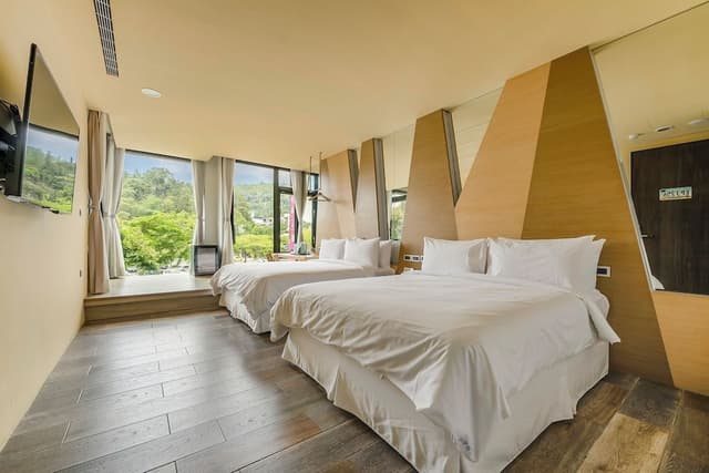 Deluxe Quadruple Room, Balcony