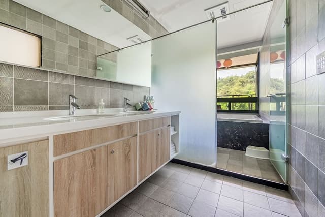 Deluxe Quadruple Room, Balcony