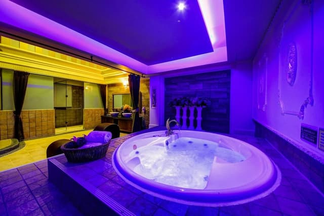 Premium Room, 1 King Bed, Non Smoking