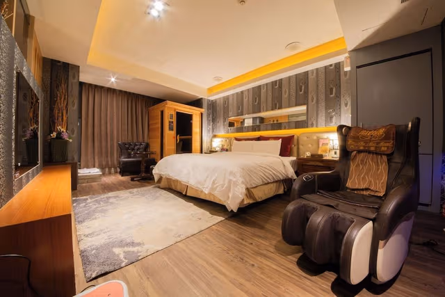 Premium Room, 1 King Bed, Non Smoking