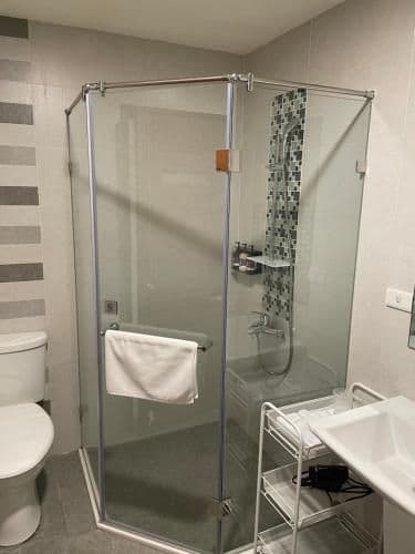 Twin Room with Bathtub