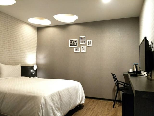 Basic Double Room