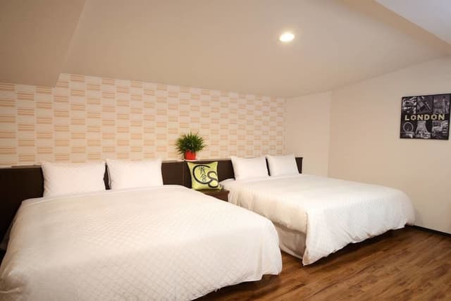 Classic Quadruple Room