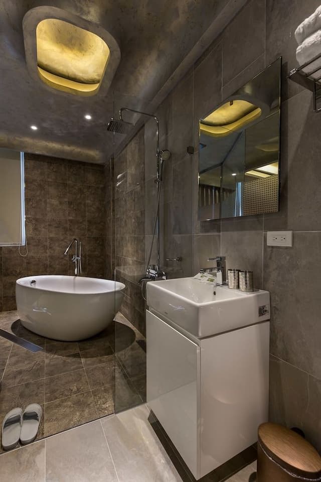 Deluxe Double Room, 1 Queen Bed, Bathtub, City View (3F)