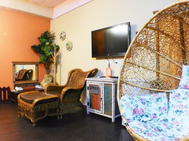 Family Room, 1 Bedroom