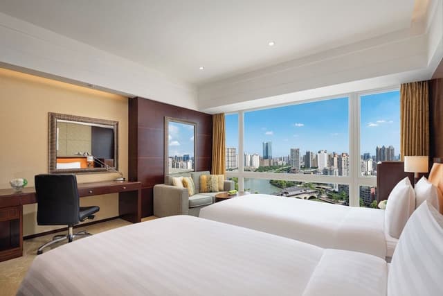 Horizon, Room, 2 Twin Beds, River View