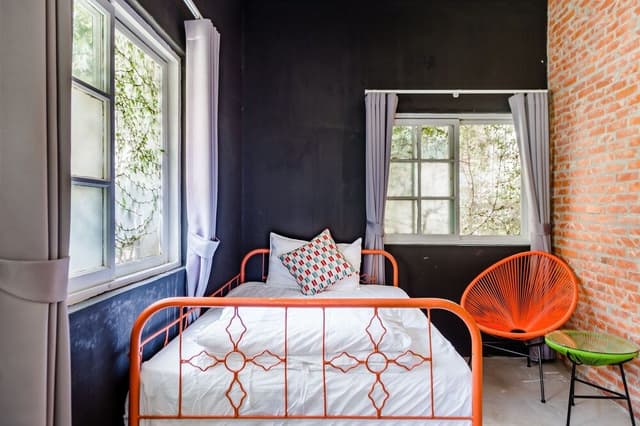 Superior Single Room, Shared Bathroom