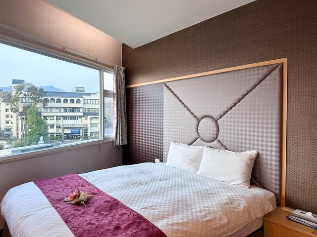 Honeymoon Room