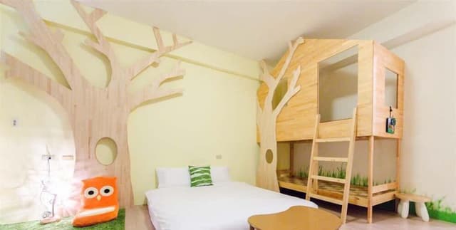 Gallery Double Room, 1 Queen Bed, City View