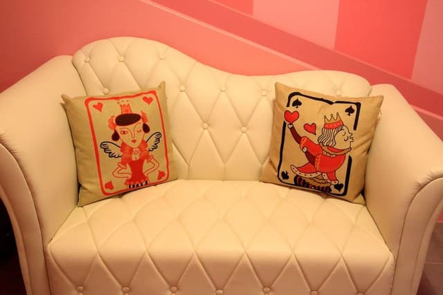 Family Room (Pink Babi)