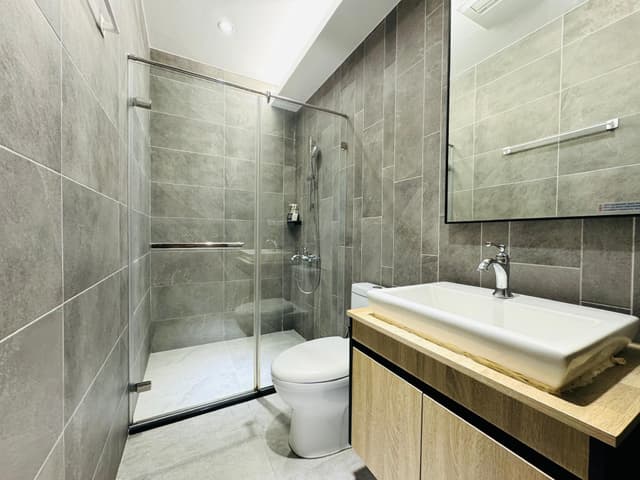 Deluxe Quadruple Room with Balcony