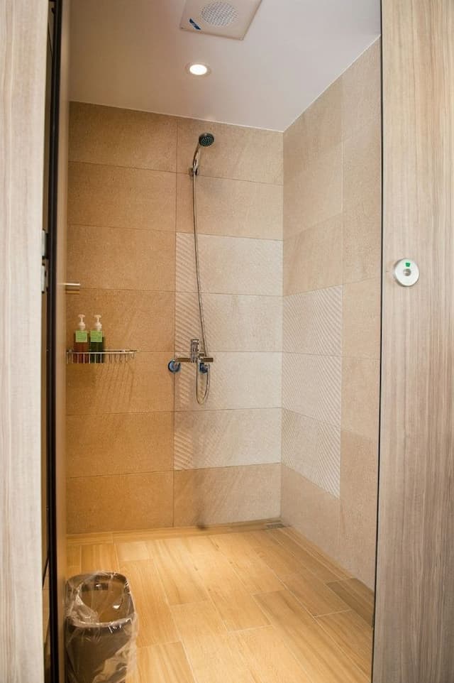 Classic Quadruple Room
