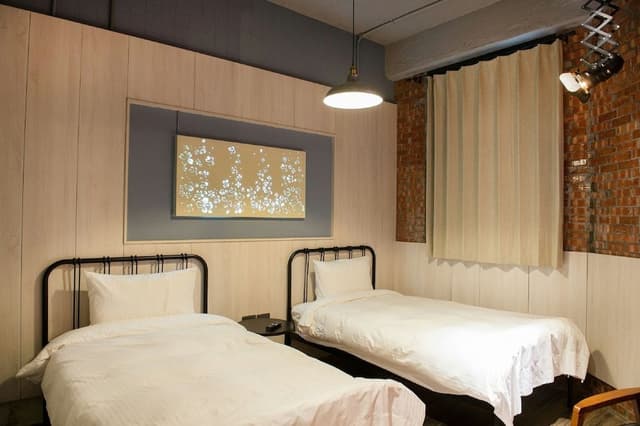 Standard Twin Room
