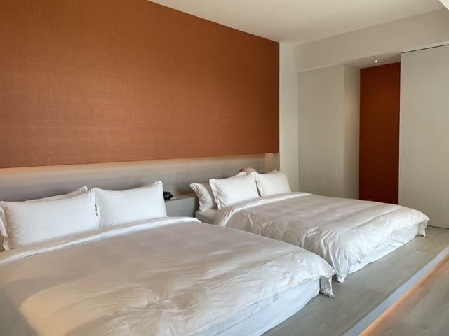 Signature Quadruple Room, 2 Queen Beds, Non Smoking, Ocean View