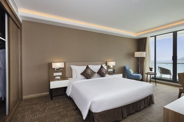 Premier Deluxe Double Room