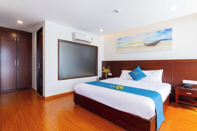 Premier Double Room, Balcony, City View