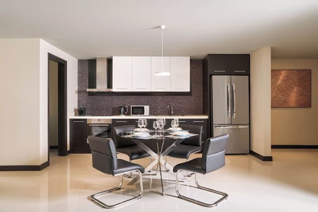 Suite, 2 Bedrooms, Ocean View (Horizon, 1 King, 2 Twin Beds)