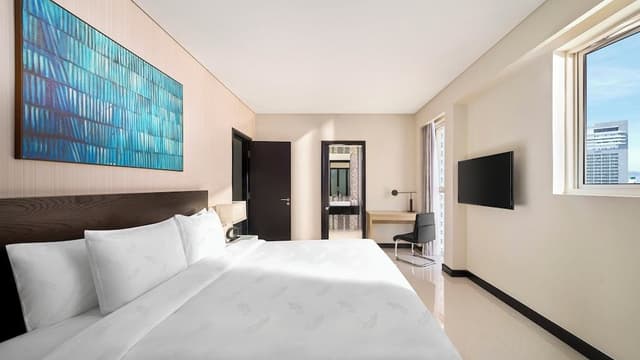 Suite, 2 Bedrooms, City View (1 King 1 Bunk Bed)