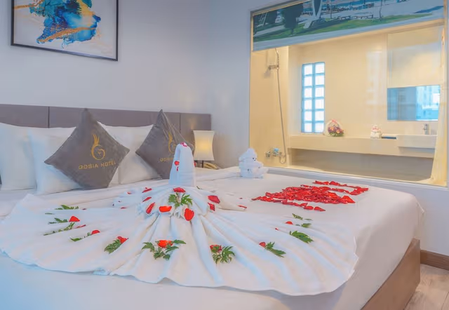 Deluxe Double or Twin Room
