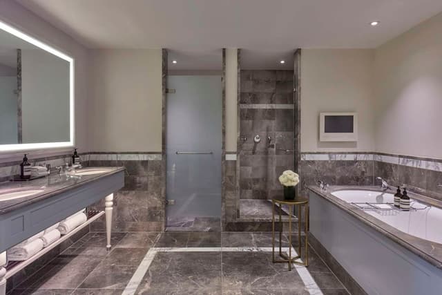 BRENTANO SUITE