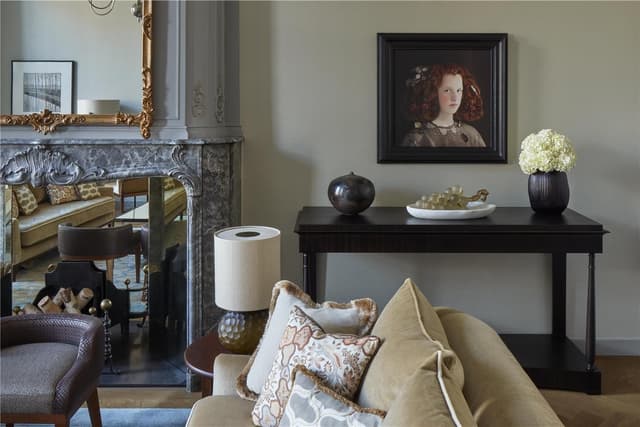 VAN LOON SUITE