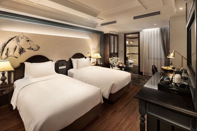 Superior Double or Twin Room With Internal Window