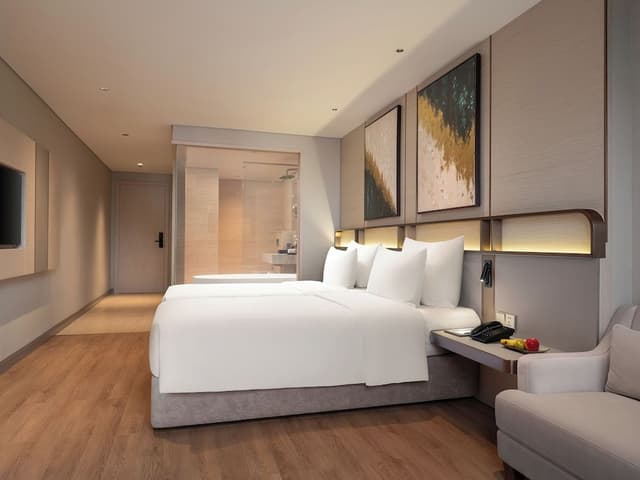 Grand Suite Balcony City View