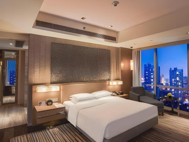 Regency Suite