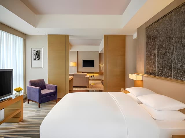 Regency Suite