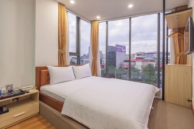 Deluxe Room, City View
