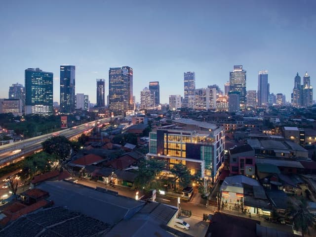 Suite (Includes Free Laundry 2 pcs / day)