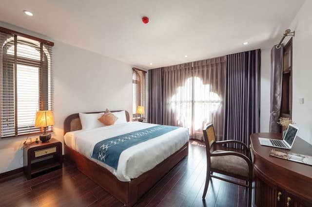 Family Room, 2 Bedrooms