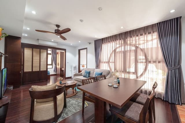 Family Room, 2 Bedrooms