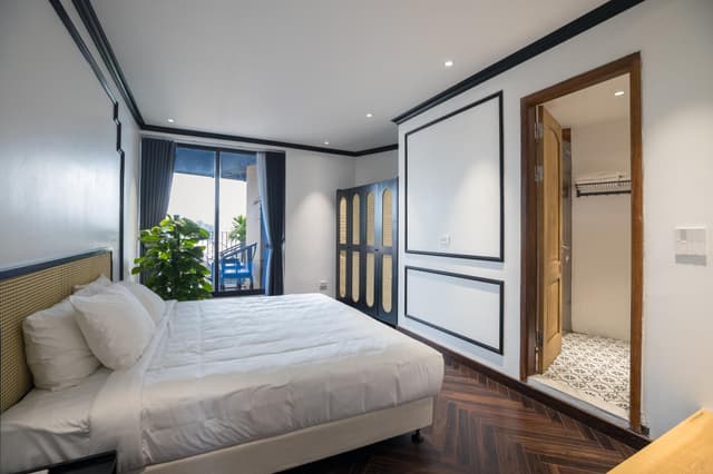 Three Bedroom Suite City View
