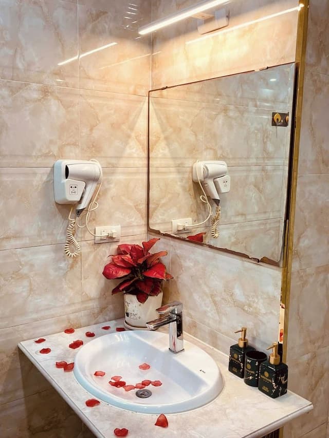 Superior Quadruple Room, 2 Queen Beds, Courtyard View