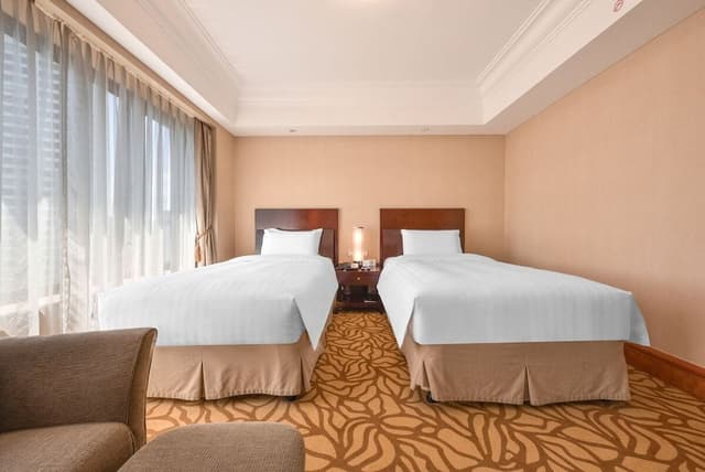 Superior Twin Room, 2 Twin Beds (East Wing)