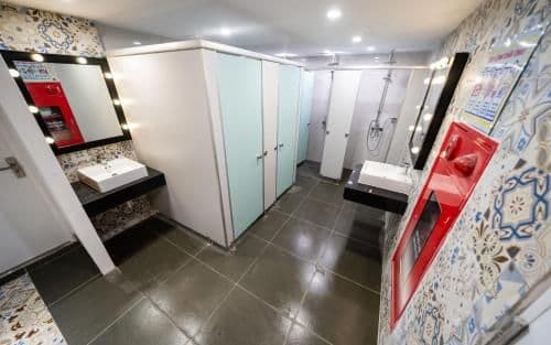 6 bed mix dormitory