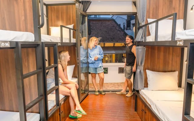 Bed in 8 Bed Shared Room